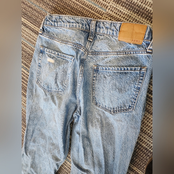 Aeropostale Mom Jeans Light Blue Denim High Rise Distressed - Picture 8 of 10